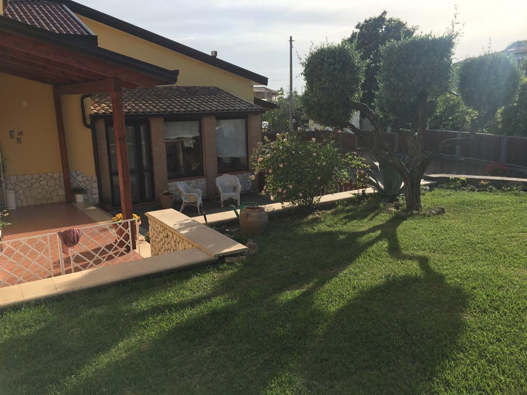 Le Gatte Bed & Breakfast Eboli Exterior photo