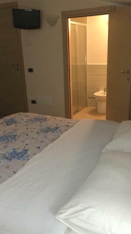 Le Gatte Bed & Breakfast Eboli Exterior photo